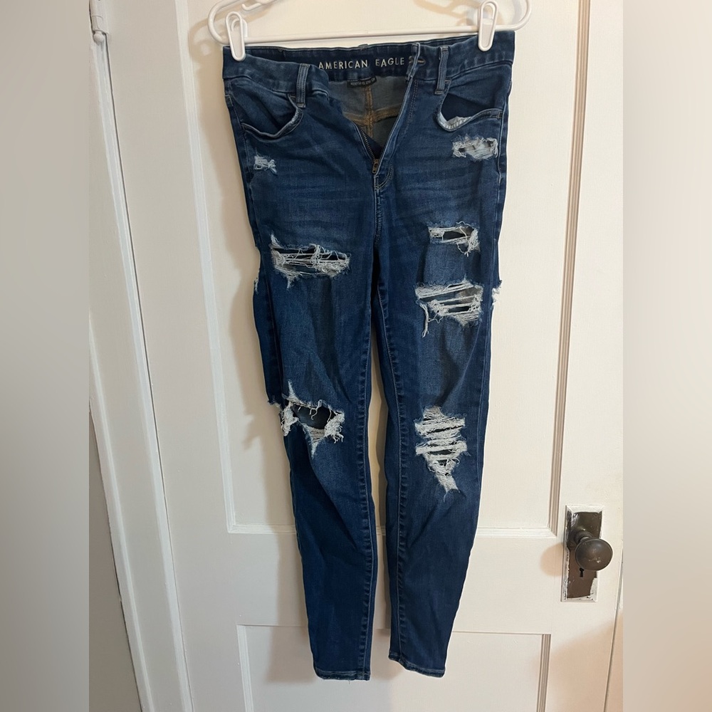 American Eagle Outfitters High Rise Distressed Jeans - Dark Blue